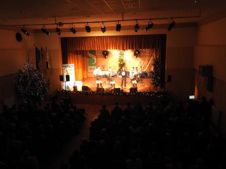 Na predbožičnem koncertu Dobre volje s Francem Gorzo 17